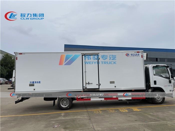 4X2 ISUZU 10tons Refrigerated Van Truck