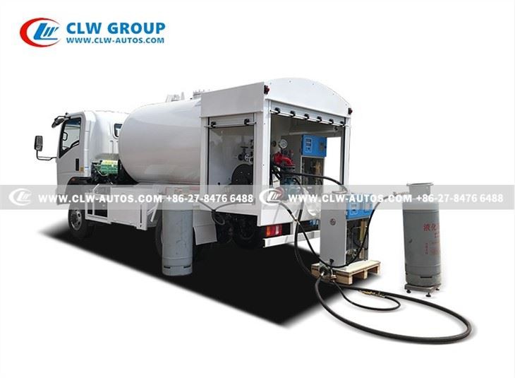4X4 Off Road LPG Gas Cylinder Bottling Truck 5000L