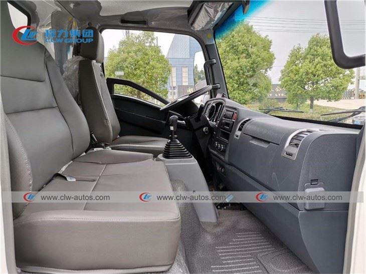 5Ton Frozen Food Tansport Refrigerated Van Truck