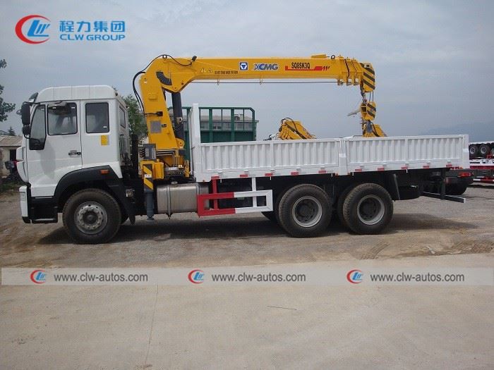 6*4 Howo Chassis With 8t Straight Telescopic Arm Crane 8 Tons Stiff Boom Crane Truck