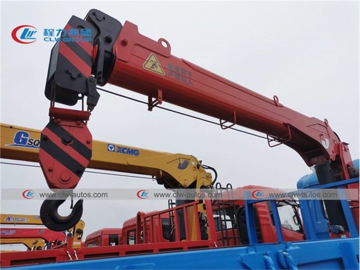 6Ton Dongfeng Kingrun Boom Crane Truck With 1 Ton Hydraulic Platform
