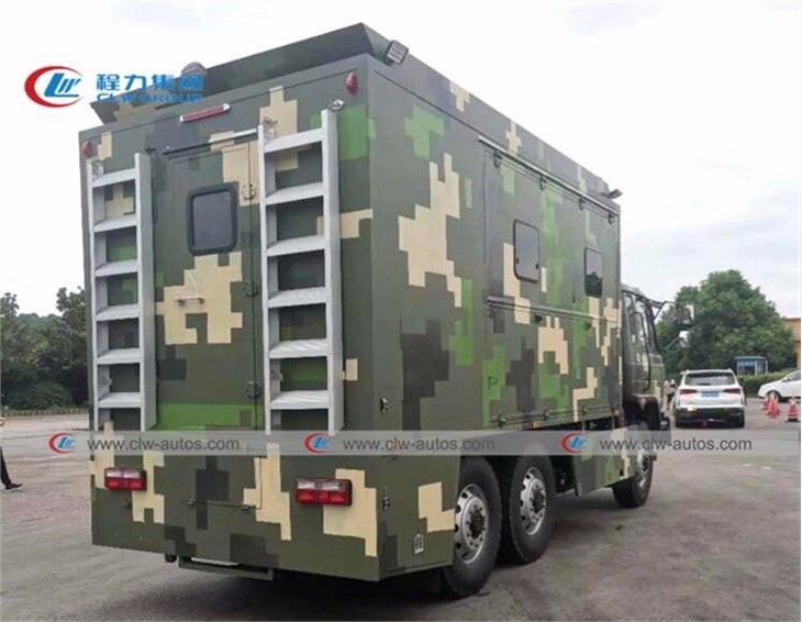 6WD Dongfeng Off Road Mobile Kitchen Truck