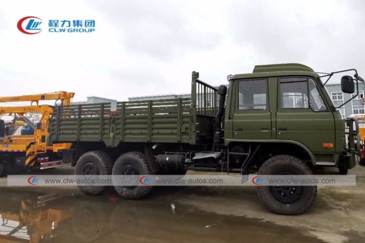 6x6 Dongfeng 10tons Military Truck Troops Carrier