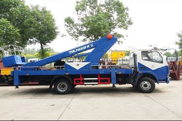 8*4 Aerial Platform Truck