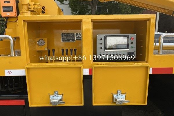 8*4 Aerial Platform Truck
