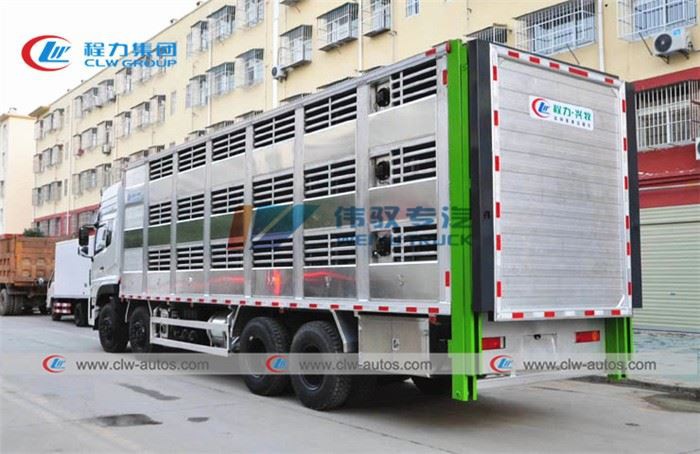 Aluminum Alloy Dongfeng 8X4 Pig Goat Cow Transport Van Truck