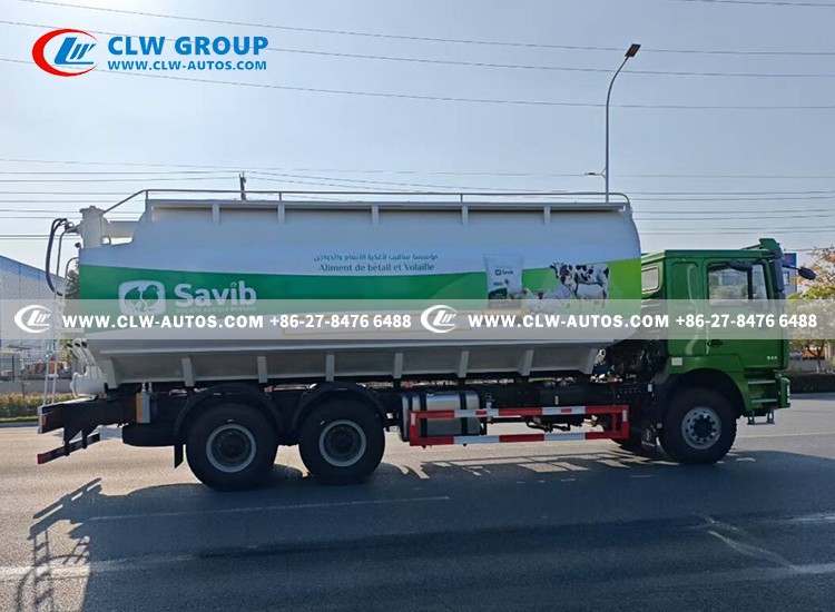 Animal Bulk Feed Delivery Truck
