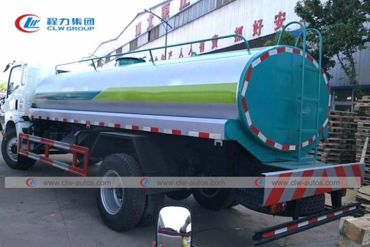 China 4x2 HOWO 8CBM Drinking Water Delivery Truck