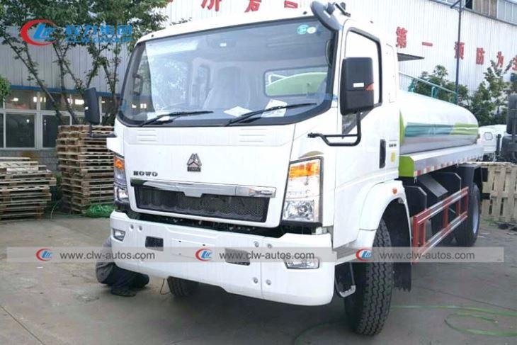 China 4x2 HOWO 8CBM Drinking Water Delivery Truck