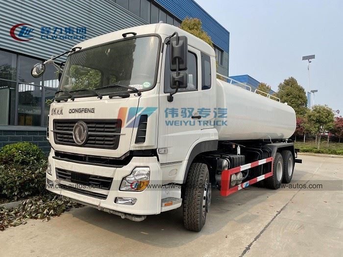 China Dongfeng 6*4 Water Sprinkler Tanker Truck