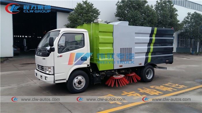 China 5tons Dongfeng Road Sweeper Truck