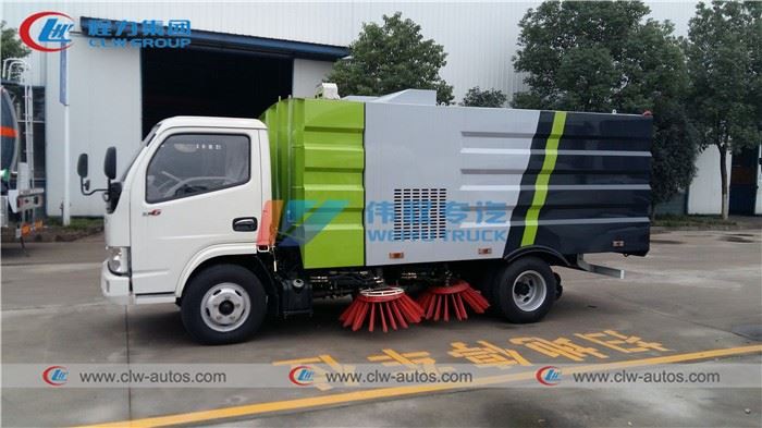 China 5tons Dongfeng Road Sweeper Truck