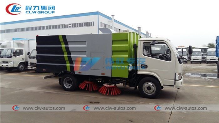 China 5tons Dongfeng Road Sweeper Truck