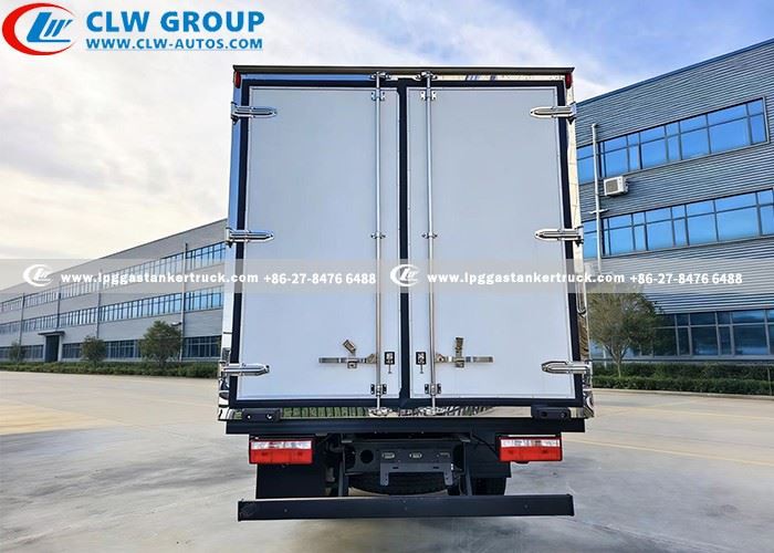 Dongfeng 10Tons Reefer Refrigerator Truck