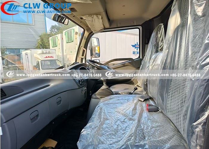 Dongfeng 10Tons Reefer Refrigerator Truck
