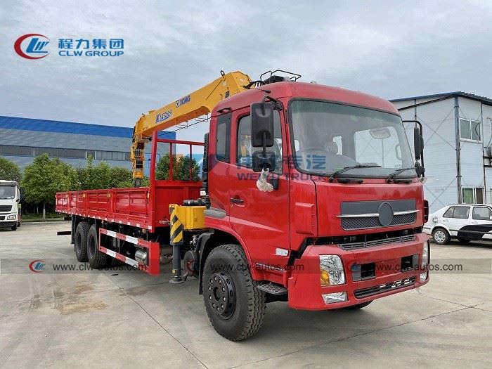 Dongfeng 10Tons Telescopic Boom Crane Truck