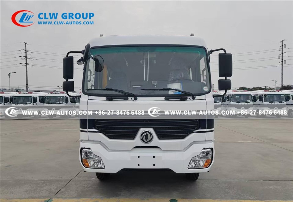 Dongfeng 4x4 All Wheel Drive Coach Bus For Troop Transport And Tourists