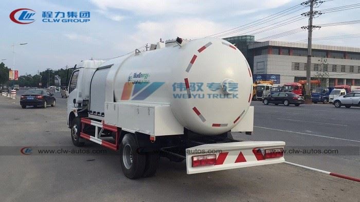 Dongfeng 5000Liters LPG Refueling Mobile Tanker Truck