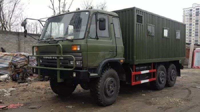 Dongfeng 6x6 Military Transport Van Truck