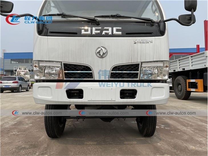 Dongfeng 95HP AWD 4x4 5Tons Cargo Truck