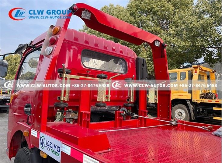 DONGFENG CAPTAIN 5 Tons Flatbed Rollback Wrecker Truck