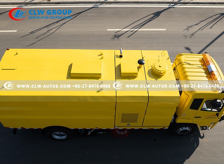 Dongfeng City Road Sweeper Washing Truck