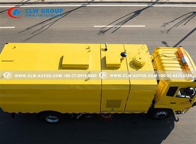 Dongfeng City Road Sweeper Washing Truck factory