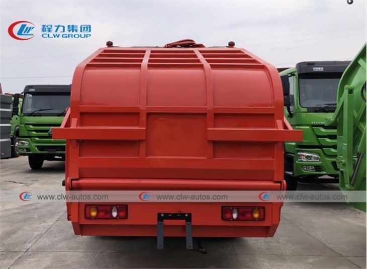 Dongfeng CNG Engine 5CBM Garbage Compactor Truck