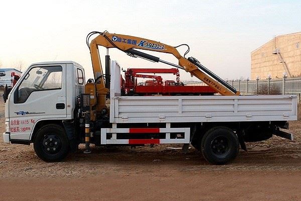 Dongfeng Knuckle Boom Truck