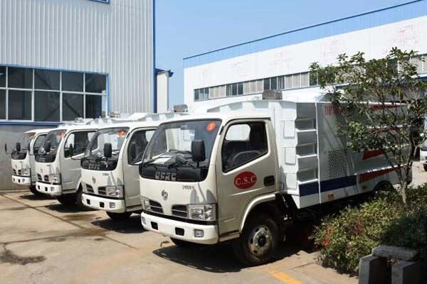Dongfeng Road Sweeper Truck