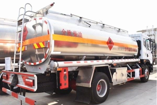 Dongfeng Stainless Steel Fuel Dispenser Truck