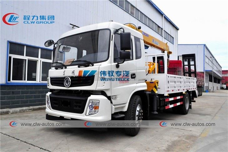 Dongfeng Truck Mounted Telescopic Boom 6.3tons XCMG Crane