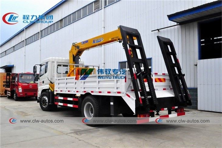 Dongfeng Truck Mounted Telescopic Boom 6.3tons XCMG Crane