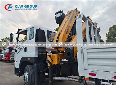 Breakdown Recovery Truck with Mounted Crane