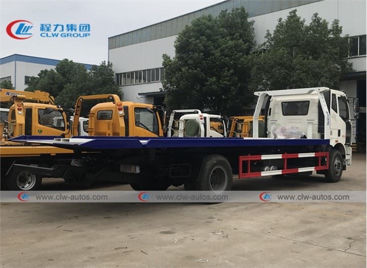 FAW 8Tons Flatbed Towing Wrecker Truck