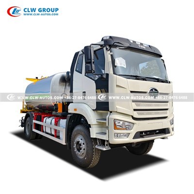 Bitumen Distributor Truck