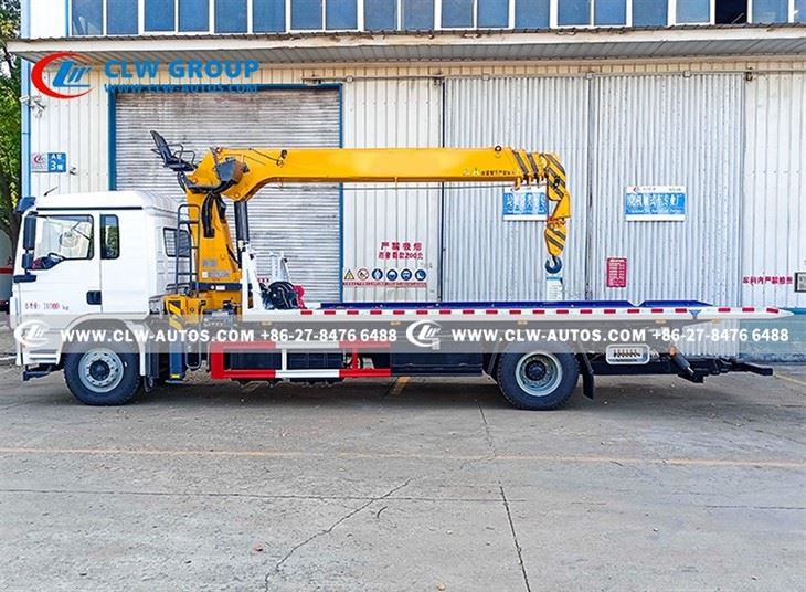 Flatbed Recovery Truck With 8 Ton Crane