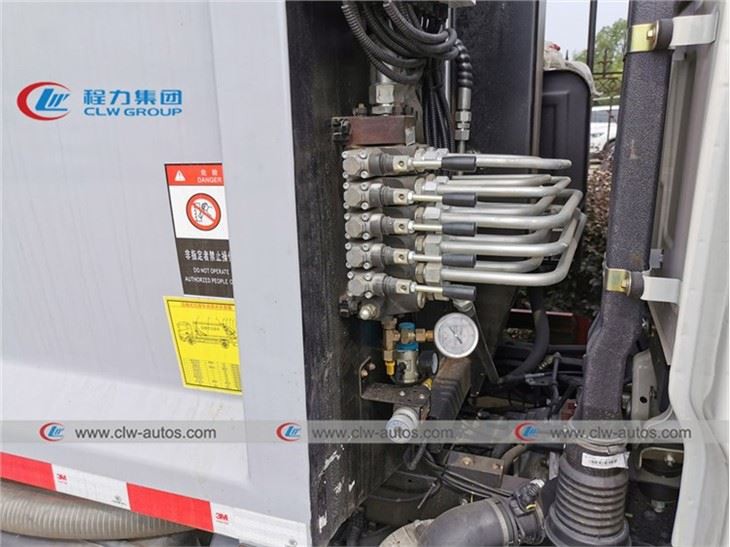 Forland 3Tons ~4Tons Small Refuse Collection Garbage Compacting City Waste Delivery