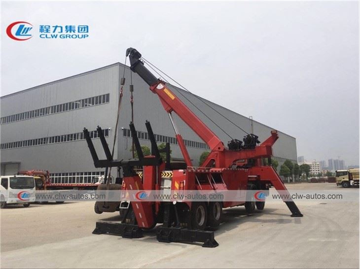 Heavy Duty Sinotruk Howo 12-wheel 50t Tow Truck