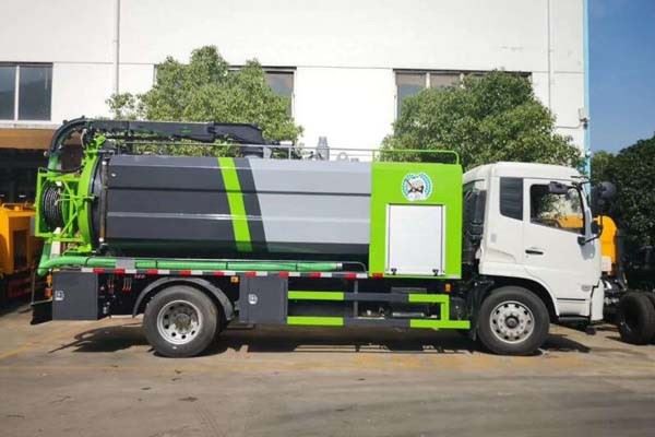 High Pressure Vacuum Sewer Jet Truck
