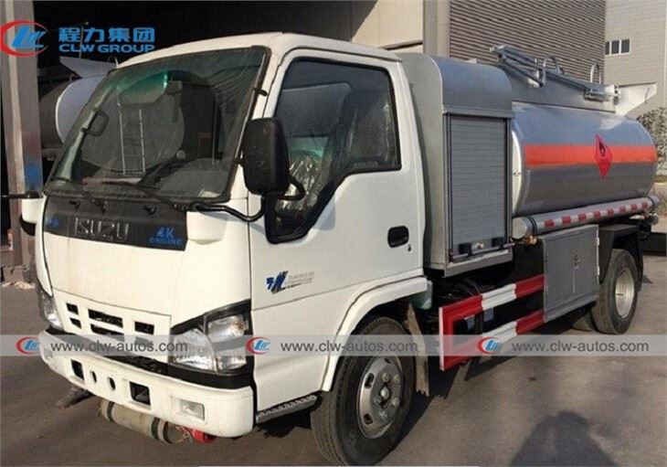Isuzu 5cbm 5,000Liters Stainless Steel Oil Tanker Fuel Dispenser Truck