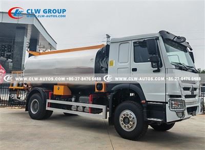 HOWO 10 Ton Bitumen Distributor Truck suppliers