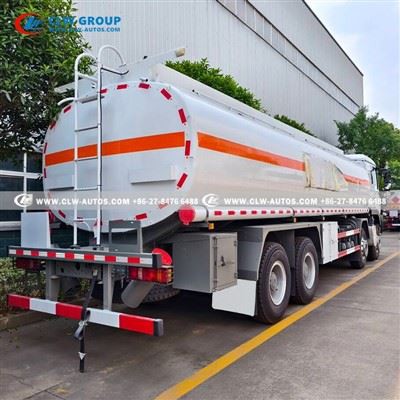 25000L Fuel Tank Truck Fuel Transfer Trucks  8X4 Oil Delivery Truck