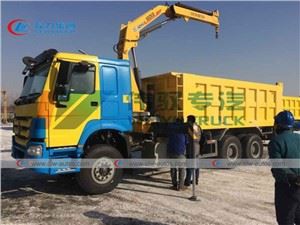 Howo 30tons Tipper Truck Mounted With Knuckle 5Tons XCMG Crane