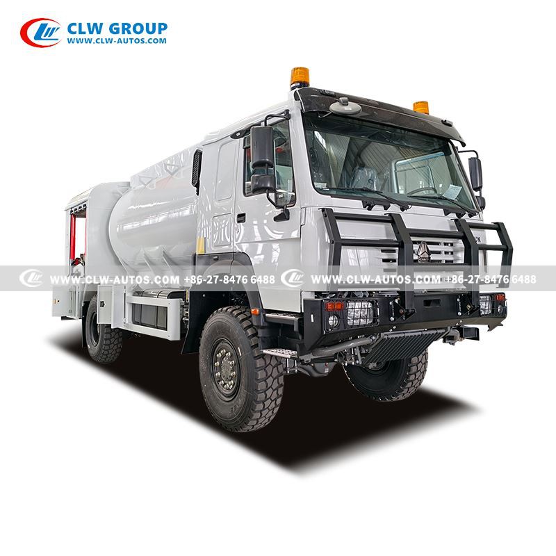 HOWO 4WD 10m³ Lube Refueler Truck