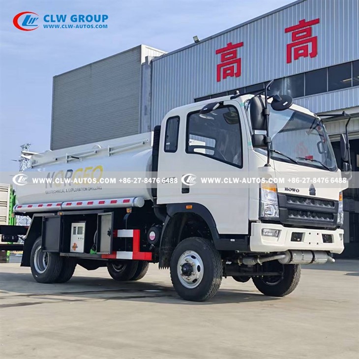 HOWO 4x4 Fuel Dispenser Truck 5000L