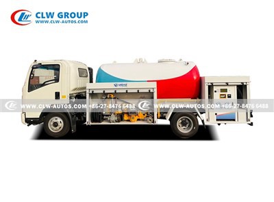 HOWO 5000 Liter LPG Bobtail Truck For Cooking Cylinder Refiiling