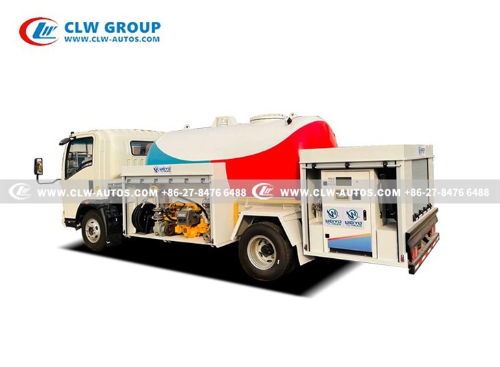 HOWO 5000 Liter LPG Bobtail Truck For Cooking Cylinder Refiiling