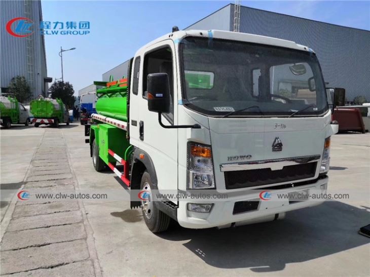 Sinotruk Howo 5000L Diesel Fuel Tanker Truck