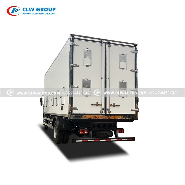 HOWO 60,000 Chicks Transportaation Truck